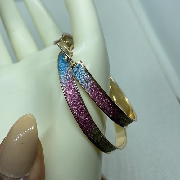 Sparkle Colorful Oversized Hoop Earrings - Picture 13 of 15